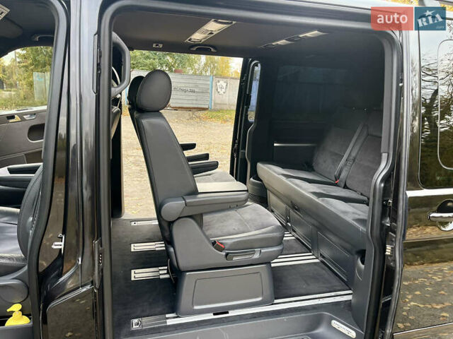 Черный Фольксваген Мультиван, объемом двигателя 3.2 л и пробегом 256 тыс. км за 15400 $, фото 22 на Automoto.ua