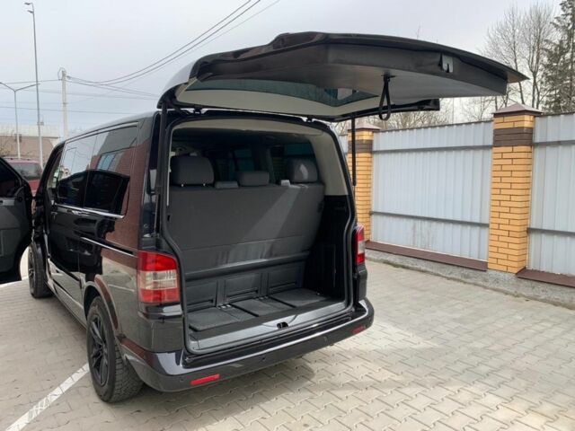Чорний Фольксваген Мультиван, об'ємом двигуна 2.5 л та пробігом 319 тис. км за 11999 $, фото 13 на Automoto.ua