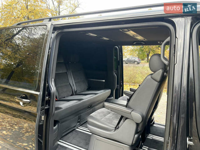 Черный Фольксваген Мультиван, объемом двигателя 3.2 л и пробегом 256 тыс. км за 15400 $, фото 18 на Automoto.ua