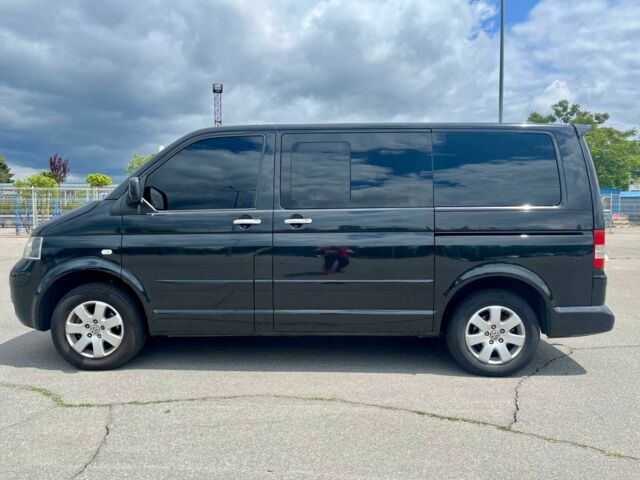 Чорний Фольксваген Мультиван, об'ємом двигуна 2.5 л та пробігом 310 тис. км за 13000 $, фото 5 на Automoto.ua