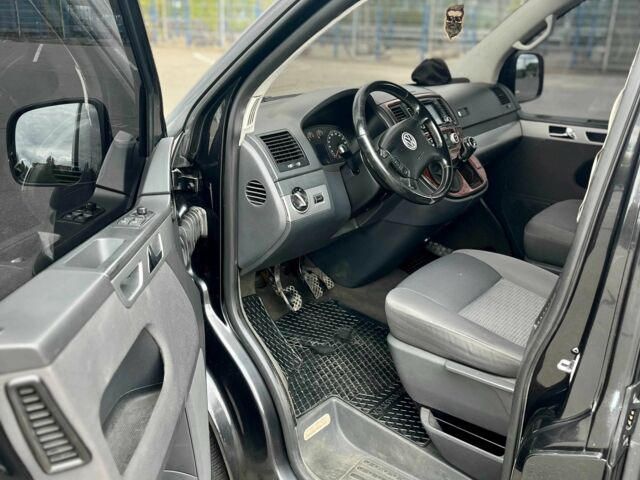 Чорний Фольксваген Мультиван, об'ємом двигуна 2.5 л та пробігом 310 тис. км за 13000 $, фото 13 на Automoto.ua