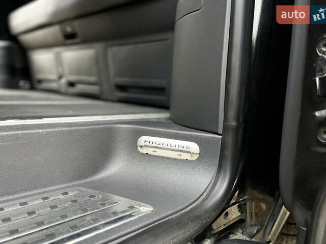 Черный Фольксваген Мультиван, объемом двигателя 3.2 л и пробегом 256 тыс. км за 15400 $, фото 25 на Automoto.ua