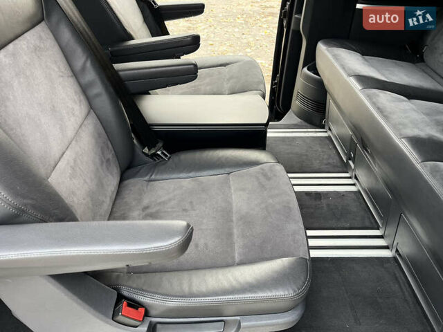 Черный Фольксваген Мультиван, объемом двигателя 3.2 л и пробегом 256 тыс. км за 15400 $, фото 24 на Automoto.ua