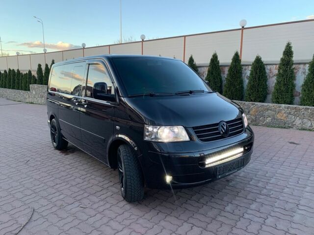 Чорний Фольксваген Мультиван, об'ємом двигуна 2.5 л та пробігом 319 тис. км за 11999 $, фото 3 на Automoto.ua