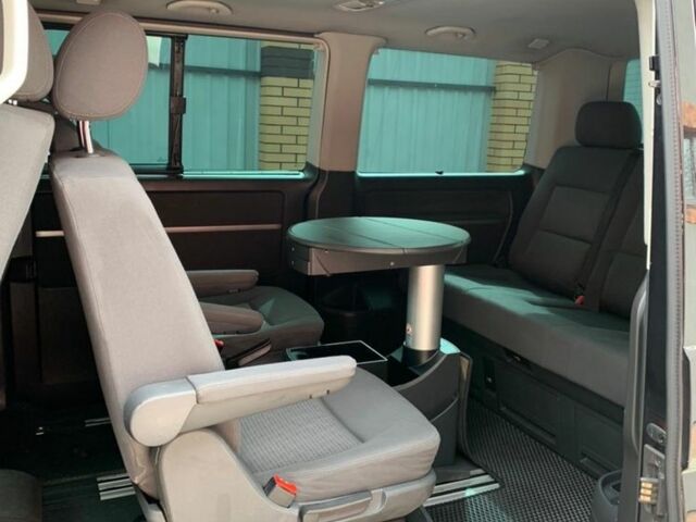 Чорний Фольксваген Мультиван, об'ємом двигуна 2.5 л та пробігом 319 тис. км за 11999 $, фото 17 на Automoto.ua