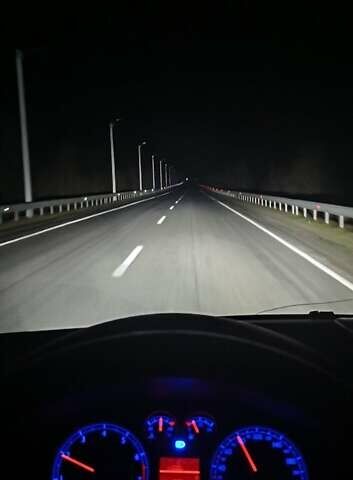 Черный Фольксваген Мультиван, объемом двигателя 3.19 л и пробегом 330 тыс. км за 13800 $, фото 16 на Automoto.ua