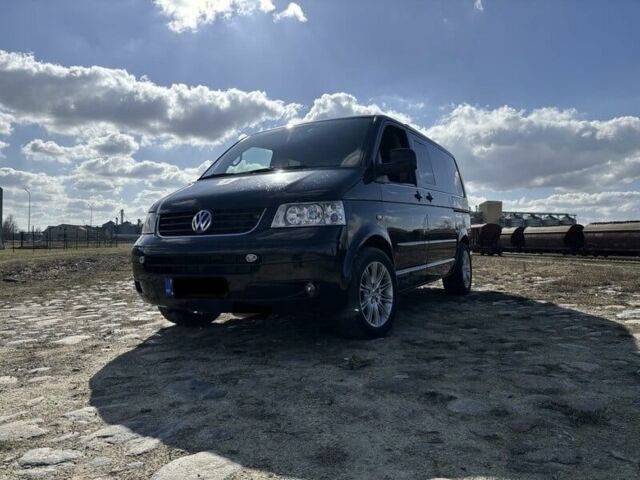 Чорний Фольксваген Мультиван, об'ємом двигуна 2.5 л та пробігом 300 тис. км за 6500 $, фото 2 на Automoto.ua