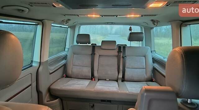 Черный Фольксваген Мультиван, объемом двигателя 3.19 л и пробегом 330 тыс. км за 13800 $, фото 11 на Automoto.ua