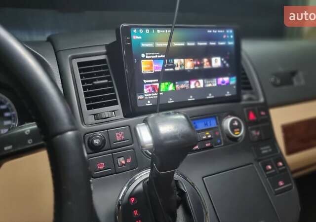 Чорний Фольксваген Мультиван, об'ємом двигуна 2.5 л та пробігом 290 тис. км за 13500 $, фото 5 на Automoto.ua