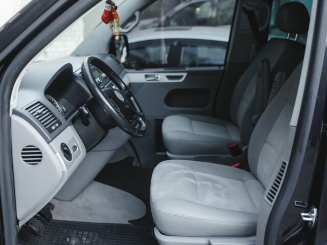 Черный Фольксваген Мультиван, объемом двигателя 0 л и пробегом 201 тыс. км за 14000 $, фото 7 на Automoto.ua