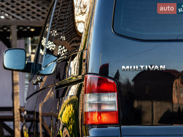 Черный Фольксваген Мультиван, объемом двигателя 2.5 л и пробегом 354 тыс. км за 13900 $, фото 18 на Automoto.ua