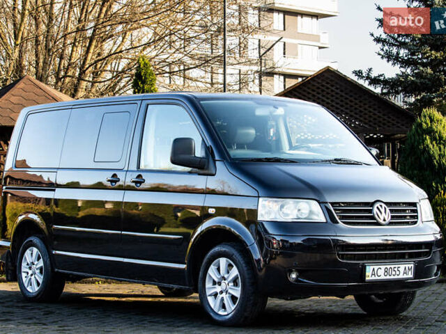 Черный Фольксваген Мультиван, объемом двигателя 2.5 л и пробегом 354 тыс. км за 13900 $, фото 2 на Automoto.ua