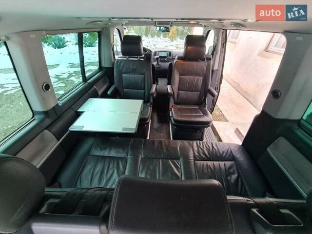 Чорний Фольксваген Мультиван, об'ємом двигуна 2.5 л та пробігом 256 тис. км за 9900 $, фото 12 на Automoto.ua