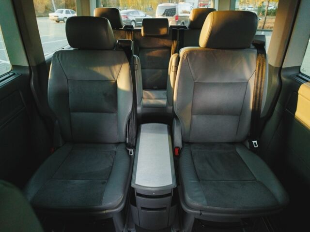 Черный Фольксваген Мультиван, объемом двигателя 0 л и пробегом 201 тыс. км за 14000 $, фото 6 на Automoto.ua