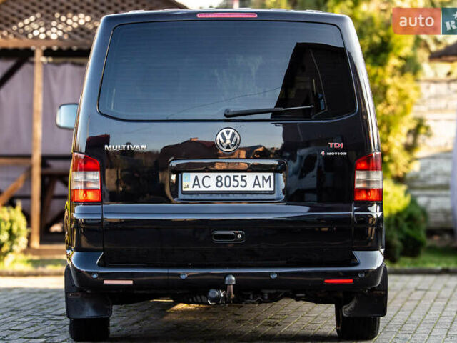 Черный Фольксваген Мультиван, объемом двигателя 2.5 л и пробегом 354 тыс. км за 13900 $, фото 15 на Automoto.ua