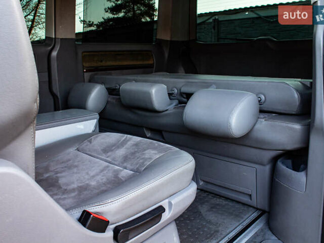 Черный Фольксваген Мультиван, объемом двигателя 2.5 л и пробегом 354 тыс. км за 13900 $, фото 26 на Automoto.ua