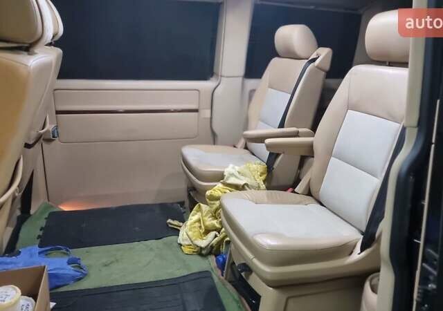 Чорний Фольксваген Мультиван, об'ємом двигуна 2.5 л та пробігом 290 тис. км за 13500 $, фото 9 на Automoto.ua