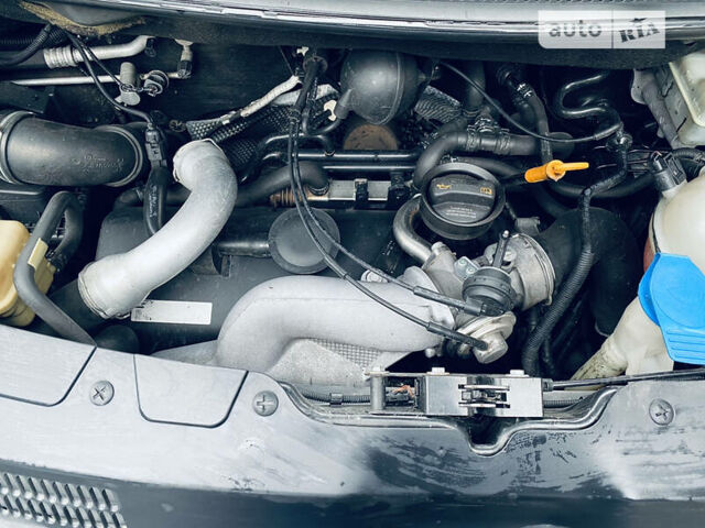 Чорний Фольксваген Мультиван, об'ємом двигуна 2.5 л та пробігом 400 тис. км за 16700 $, фото 18 на Automoto.ua