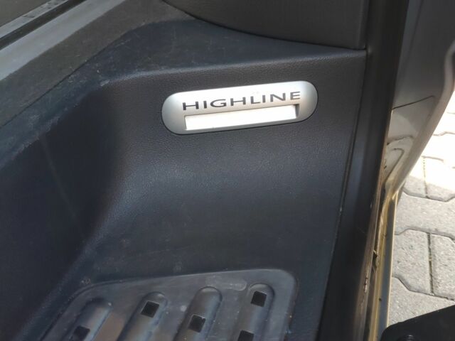 Черный Фольксваген Мультиван, объемом двигателя 1.6 л и пробегом 170 тыс. км за 16000 $, фото 13 на Automoto.ua