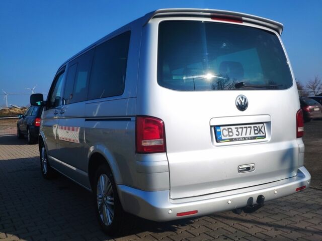 Черный Фольксваген Мультиван, объемом двигателя 1.6 л и пробегом 170 тыс. км за 16000 $, фото 3 на Automoto.ua