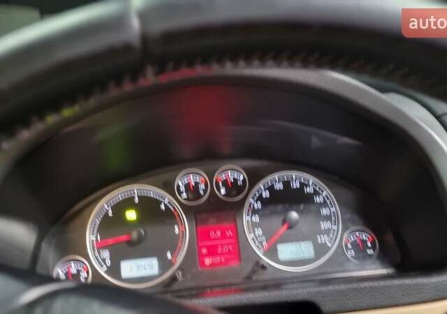 Чорний Фольксваген Мультиван, об'ємом двигуна 2.5 л та пробігом 290 тис. км за 13500 $, фото 7 на Automoto.ua