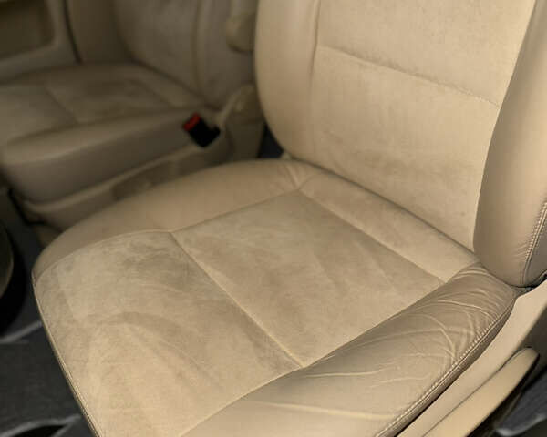 Черный Фольксваген Мультиван, объемом двигателя 3.19 л и пробегом 70 тыс. км за 27000 $, фото 8 на Automoto.ua