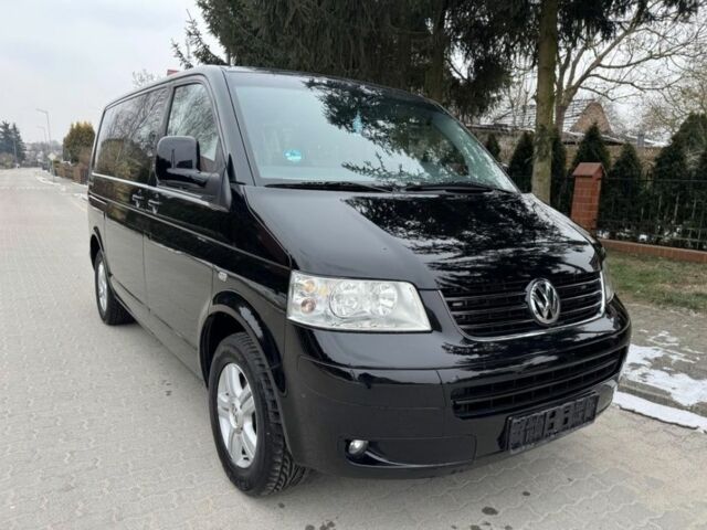Чорний Фольксваген Мультиван, об'ємом двигуна 2.5 л та пробігом 187 тис. км за 4000 $, фото 1 на Automoto.ua