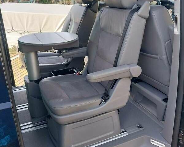 Чорний Фольксваген Мультиван, об'ємом двигуна 2.5 л та пробігом 267 тис. км за 19200 $, фото 22 на Automoto.ua