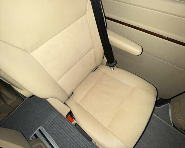 Черный Фольксваген Мультиван, объемом двигателя 3.19 л и пробегом 70 тыс. км за 27000 $, фото 17 на Automoto.ua