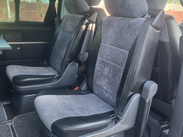 Черный Фольксваген Мультиван, объемом двигателя 2.5 л и пробегом 428 тыс. км за 10700 $, фото 14 на Automoto.ua