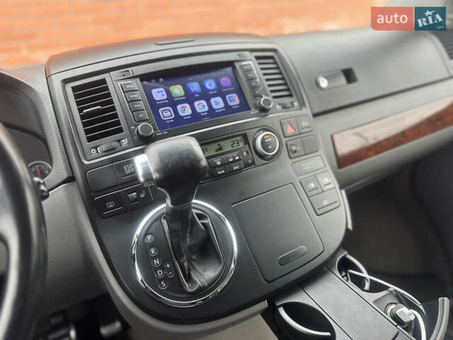 Чорний Фольксваген Мультиван, об'ємом двигуна 3.19 л та пробігом 356 тис. км за 14900 $, фото 14 на Automoto.ua