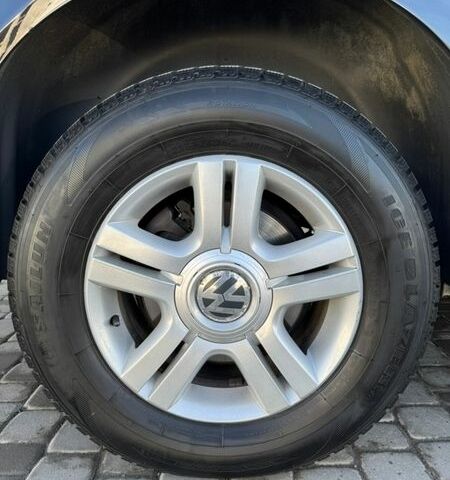 Чорний Фольксваген Мультиван, об'ємом двигуна 2.47 л та пробігом 364 тис. км за 16500 $, фото 16 на Automoto.ua