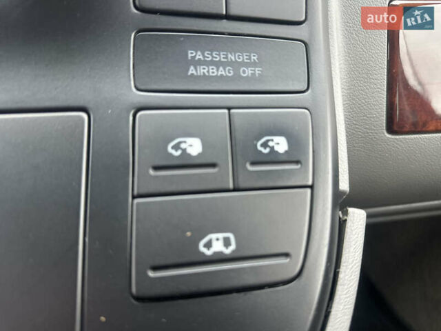 Чорний Фольксваген Мультиван, об'ємом двигуна 3.19 л та пробігом 356 тис. км за 14900 $, фото 15 на Automoto.ua