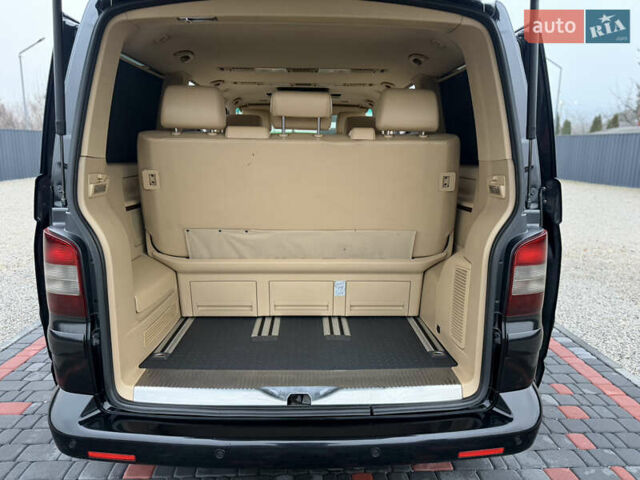 Чорний Фольксваген Мультиван, об'ємом двигуна 2.46 л та пробігом 300 тис. км за 13999 $, фото 15 на Automoto.ua