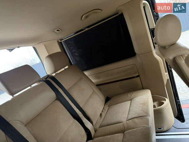 Чорний Фольксваген Мультиван, об'ємом двигуна 2.46 л та пробігом 300 тис. км за 13999 $, фото 19 на Automoto.ua