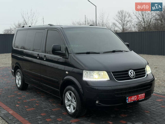 Чорний Фольксваген Мультиван, об'ємом двигуна 2.46 л та пробігом 300 тис. км за 13999 $, фото 5 на Automoto.ua