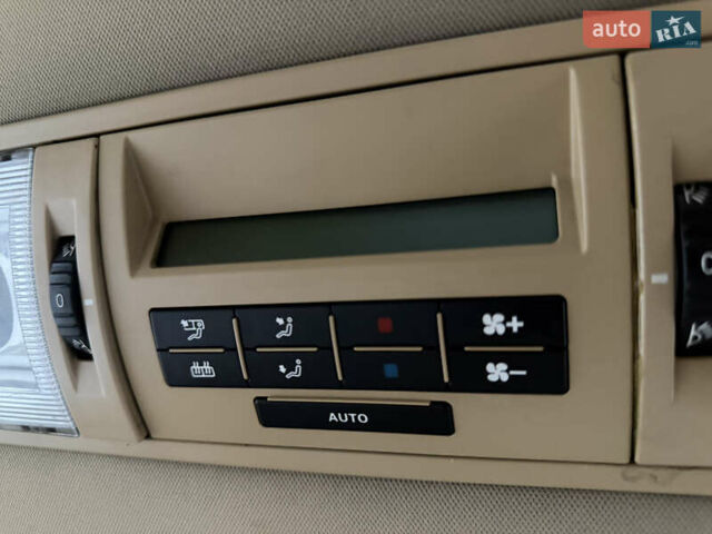 Чорний Фольксваген Мультиван, об'ємом двигуна 2.46 л та пробігом 300 тис. км за 13999 $, фото 18 на Automoto.ua