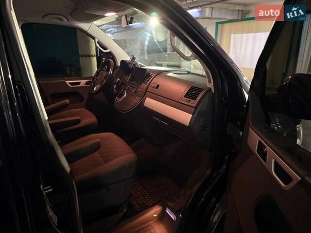 Черный Фольксваген Мультиван, объемом двигателя 1.97 л и пробегом 308 тыс. км за 20000 $, фото 4 на Automoto.ua