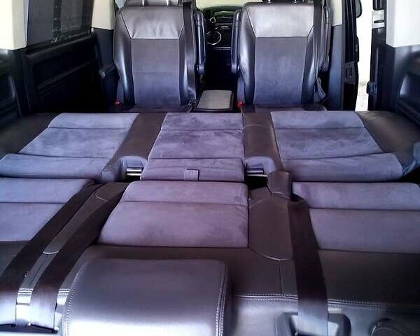 Черный Фольксваген Мультиван, объемом двигателя 2 л и пробегом 215 тыс. км за 18500 $, фото 1 на Automoto.ua