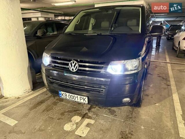 Черный Фольксваген Мультиван, объемом двигателя 1.97 л и пробегом 308 тыс. км за 20000 $, фото 3 на Automoto.ua