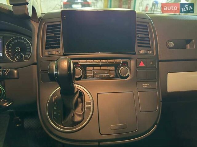 Черный Фольксваген Мультиван, объемом двигателя 1.97 л и пробегом 308 тыс. км за 20000 $, фото 12 на Automoto.ua