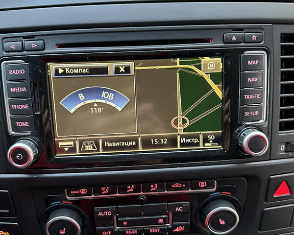 Черный Фольксваген Мультиван, объемом двигателя 1.98 л и пробегом 365 тыс. км за 19999 $, фото 47 на Automoto.ua