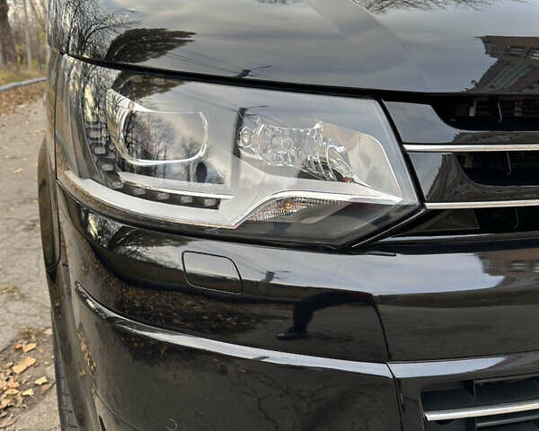 Черный Фольксваген Мультиван, объемом двигателя 1.98 л и пробегом 365 тыс. км за 19999 $, фото 10 на Automoto.ua