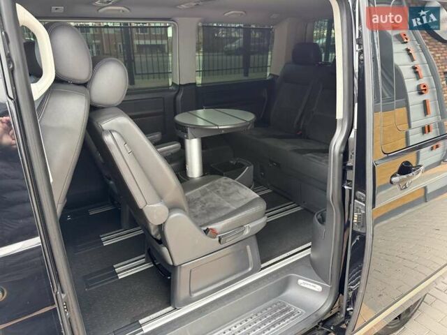 Черный Фольксваген Мультиван, объемом двигателя 1.98 л и пробегом 345 тыс. км за 21999 $, фото 45 на Automoto.ua