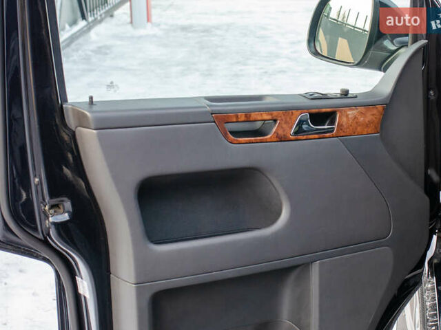 Черный Фольксваген Мультиван, объемом двигателя 1.98 л и пробегом 389 тыс. км за 23333 $, фото 39 на Automoto.ua