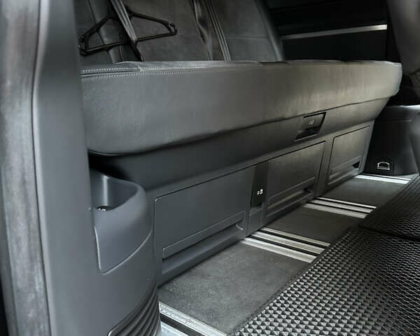 Черный Фольксваген Мультиван, объемом двигателя 1.98 л и пробегом 365 тыс. км за 19999 $, фото 54 на Automoto.ua