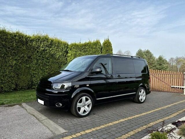 Черный Фольксваген Мультиван, объемом двигателя 2 л и пробегом 312 тыс. км за 8200 $, фото 5 на Automoto.ua