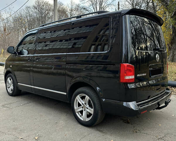 Черный Фольксваген Мультиван, объемом двигателя 1.98 л и пробегом 365 тыс. км за 19999 $, фото 4 на Automoto.ua