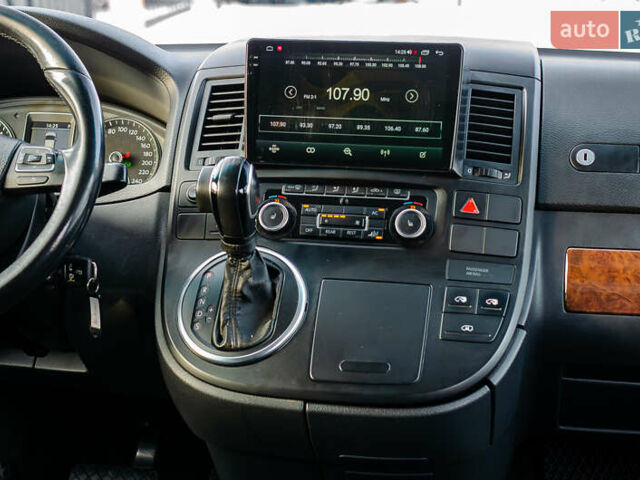 Черный Фольксваген Мультиван, объемом двигателя 1.98 л и пробегом 389 тыс. км за 23333 $, фото 22 на Automoto.ua