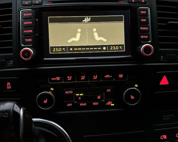 Черный Фольксваген Мультиван, объемом двигателя 1.98 л и пробегом 365 тыс. км за 19999 $, фото 55 на Automoto.ua